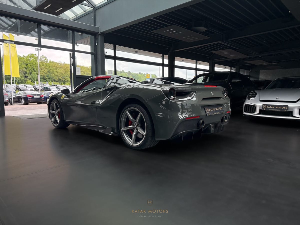 Ferrari 488 Spider V8/LIFT/LED/KAMERA/PDC/VOLL-KARBON foto 3