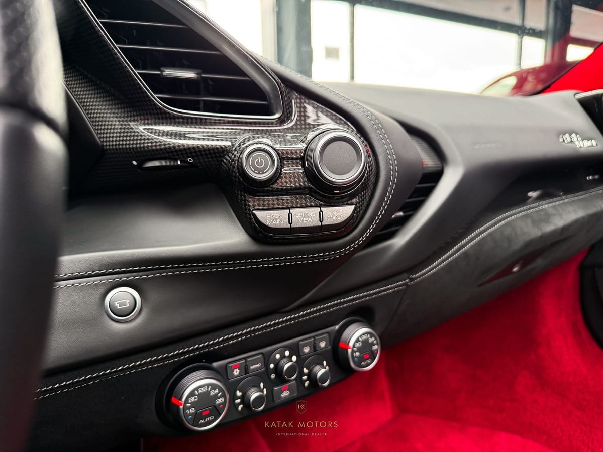 Ferrari 488 Spider V8/LIFT/LED/KAMERA/PDC/VOLL-KARBON foto 23