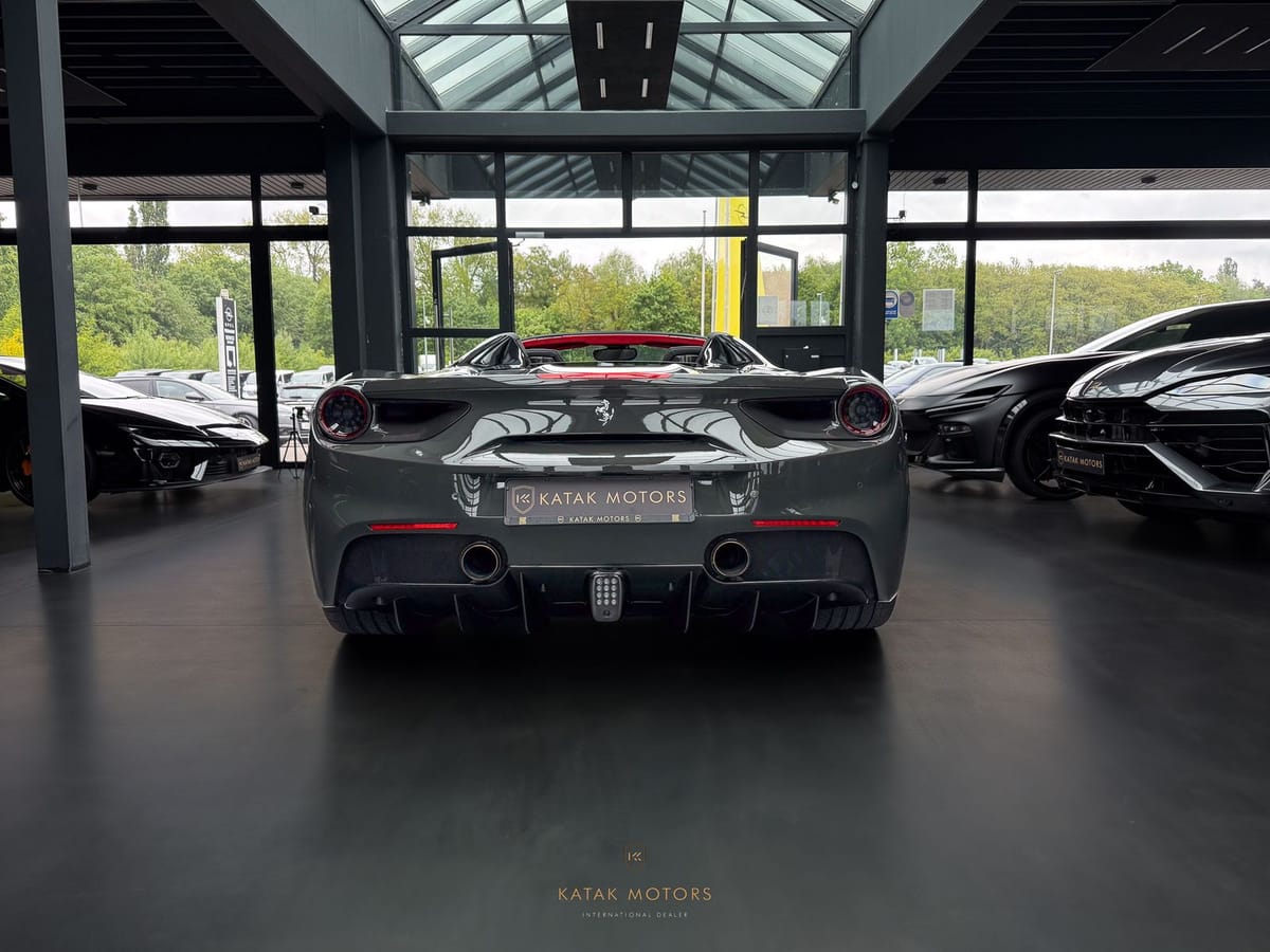 Ferrari 488 Spider V8/LIFT/LED/KAMERA/PDC/VOLL-KARBON foto 4