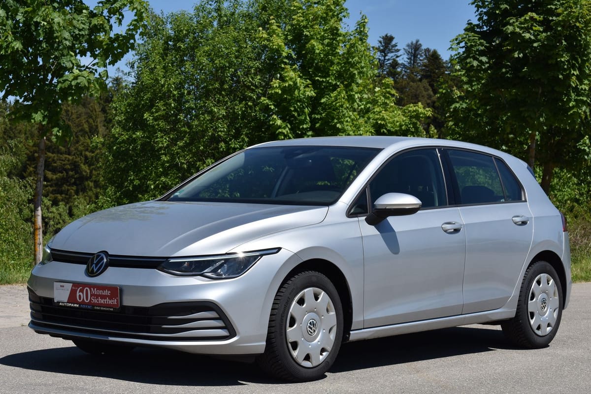 Volkswagen Golf VIII Life 1.0 eTSI DSG Navi SHZ ACC Lane foto 5
