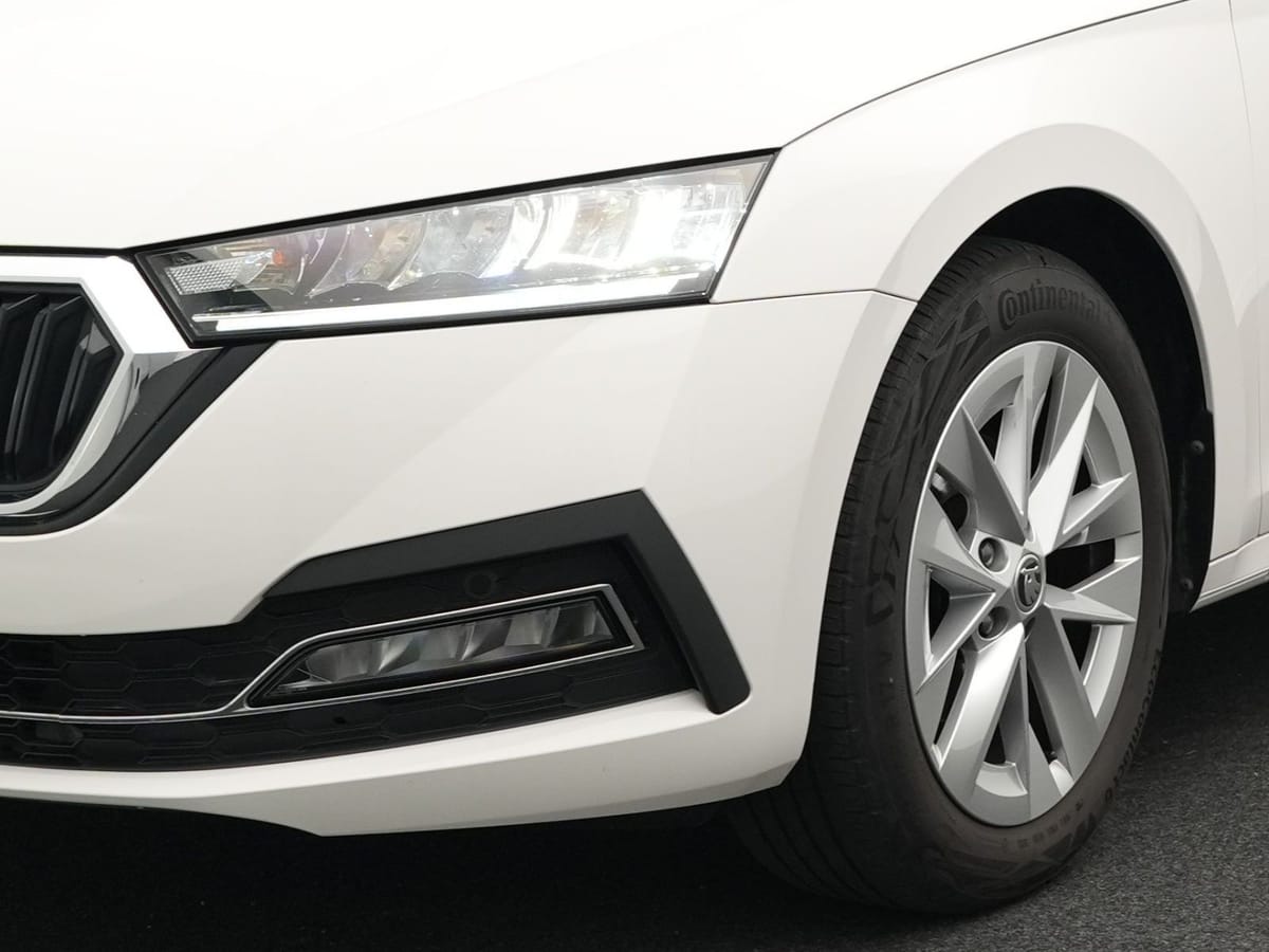 Skoda Octavia Combi Style 1,5 TSI AHK LED HdUp 17 foto 22