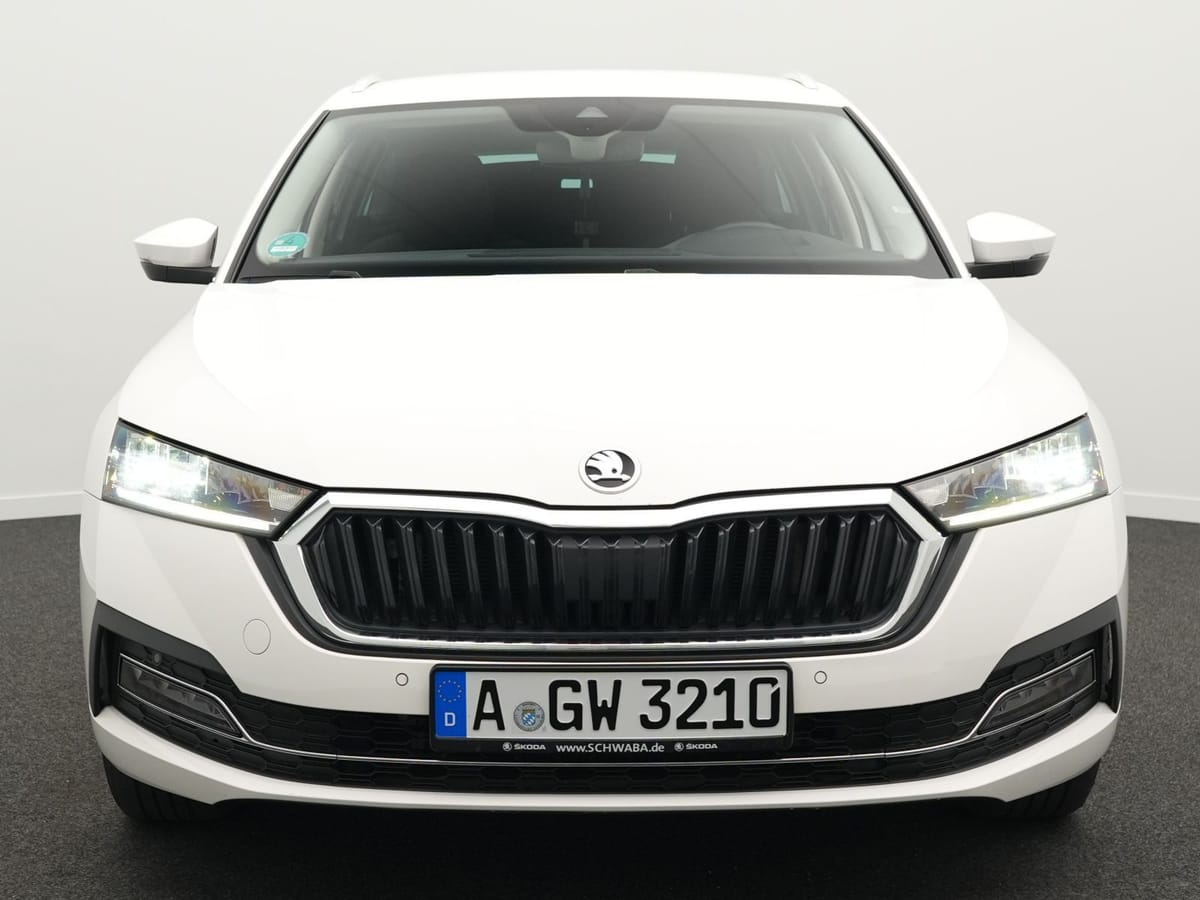 Skoda Octavia Combi Style 1,5 TSI AHK LED HdUp 17 foto 7