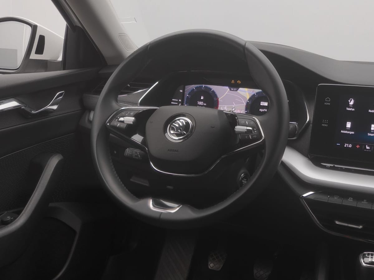 Skoda Octavia Combi Style 1,5 TSI AHK LED HdUp 17 foto 9