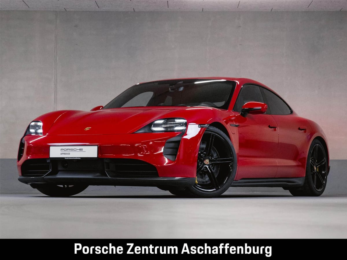 Porsche Taycan Turbo S Sport Design Paket Carbon Head-Up