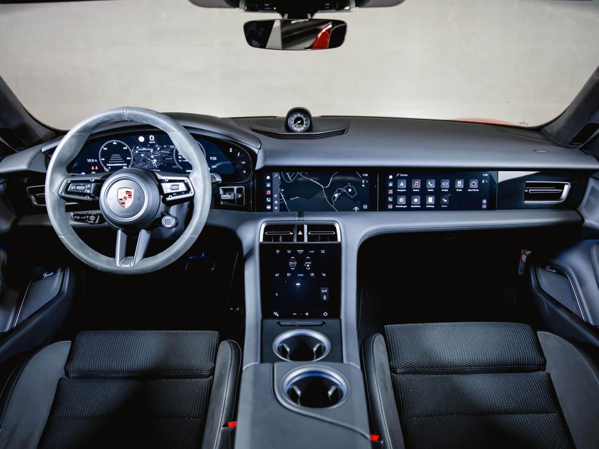 Porsche Taycan Turbo S Sport Design Paket Carbon Head-Up foto 17