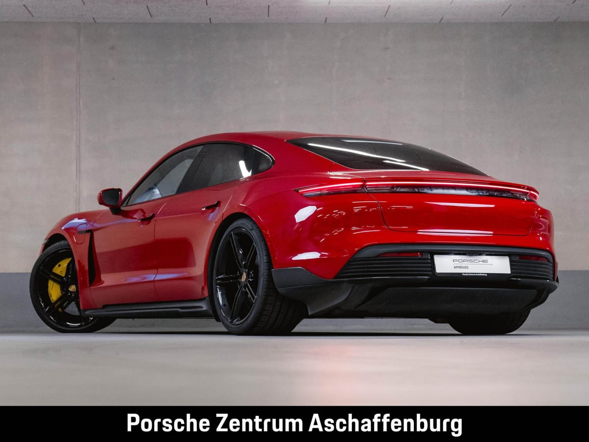 Porsche Taycan Turbo S Sport Design Paket Carbon Head-Up foto 3