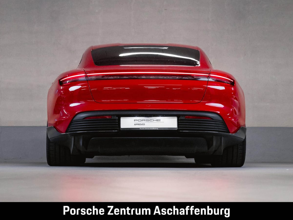Porsche Taycan Turbo S Sport Design Paket Carbon Head-Up foto 5