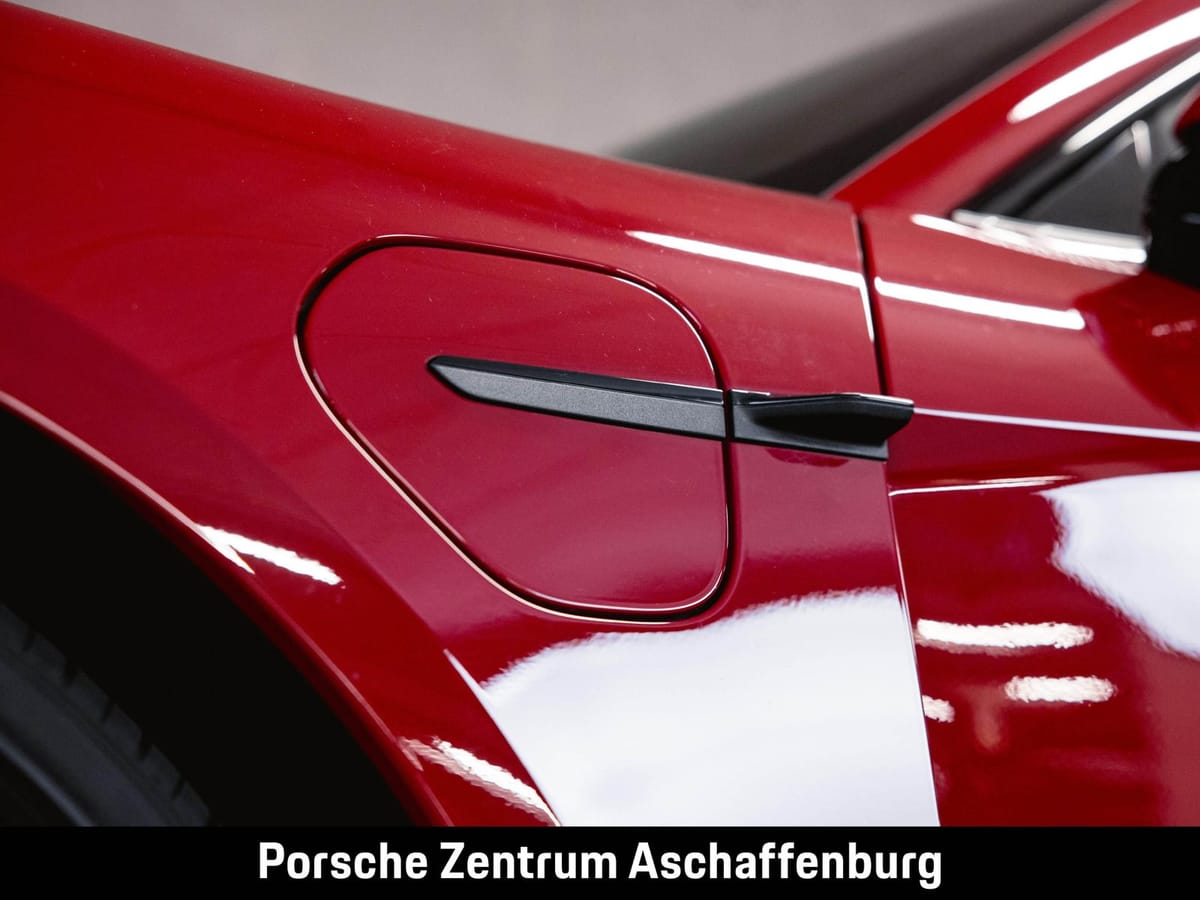 Porsche Taycan Turbo S Sport Design Paket Carbon Head-Up foto 9