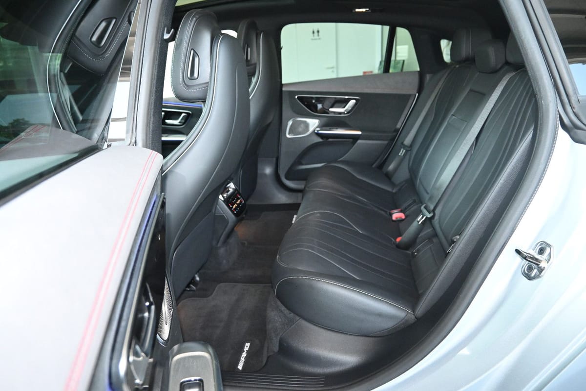 Mercedes-Benz EQE 350 AMG Panorama LED Night-Paket 360° 20 foto 19