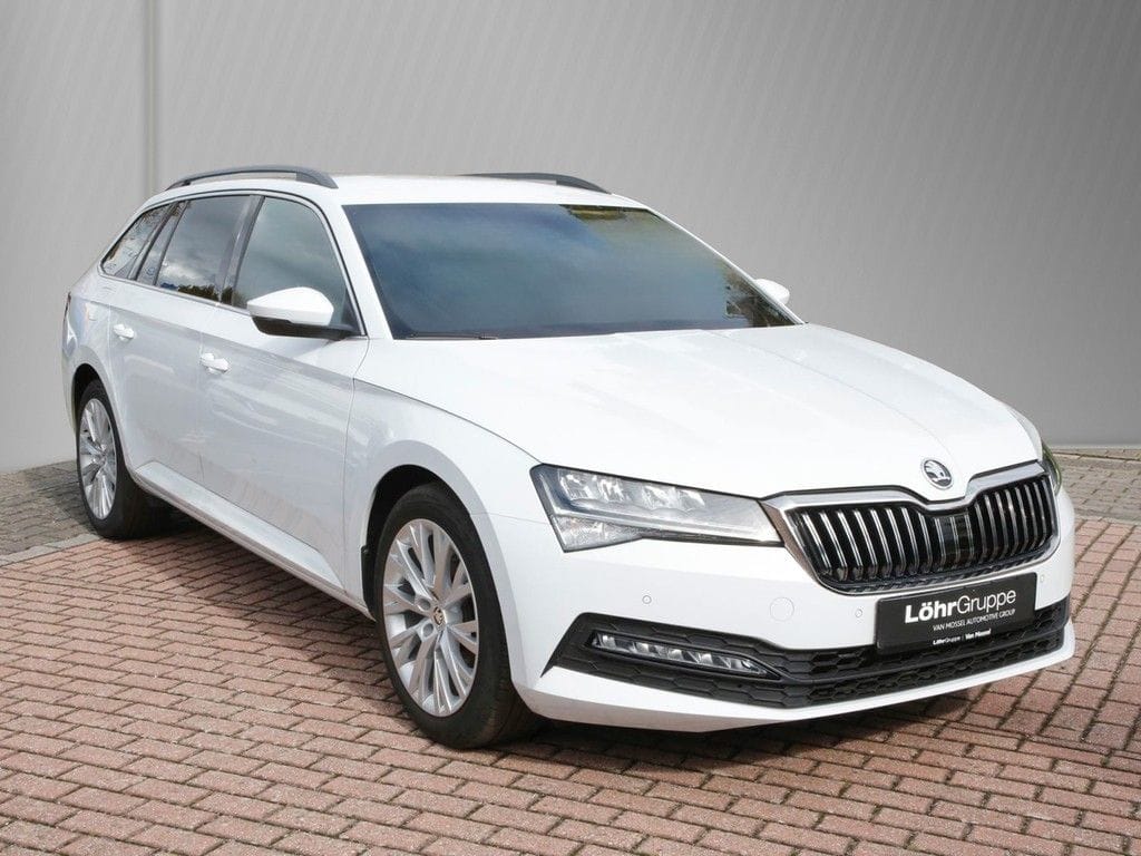 Skoda Superb Combi 2.0 TDI DSG Ambition 18 ACC NAVI foto 3