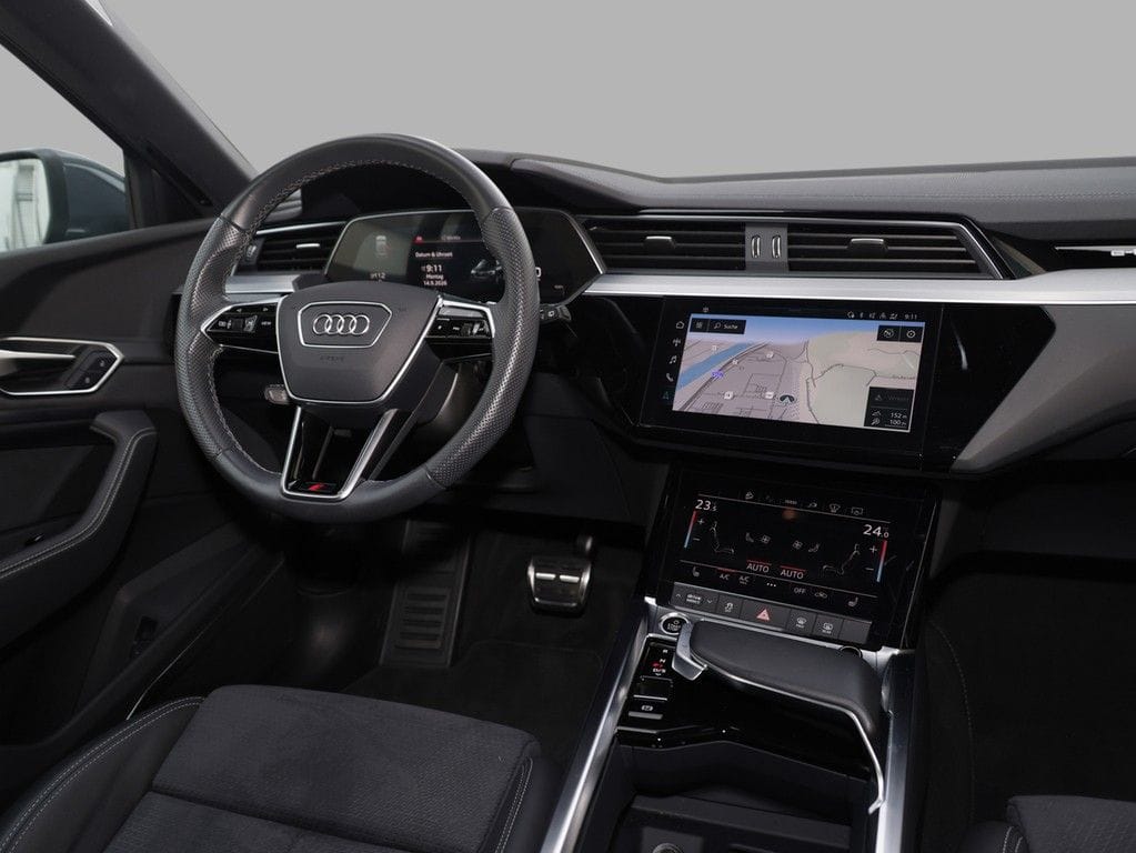 Audi Q8 S line 50 e-tron quattro foto 14