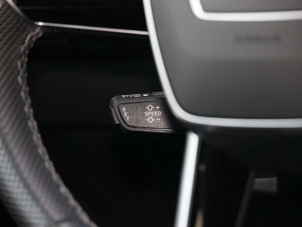 Audi Q8 S line 50 e-tron quattro foto 15