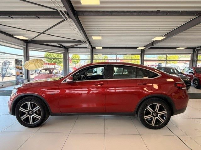 Mercedes-Benz GLC 300 GLC Coupe GLC 300 e 4Matic foto 2
