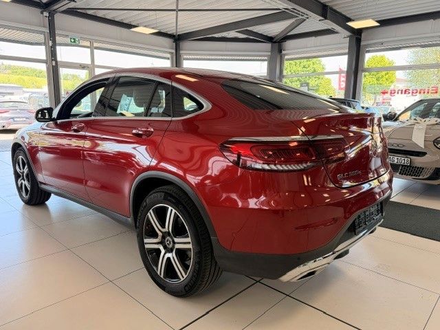 Mercedes-Benz GLC 300 GLC Coupe GLC 300 e 4Matic foto 3