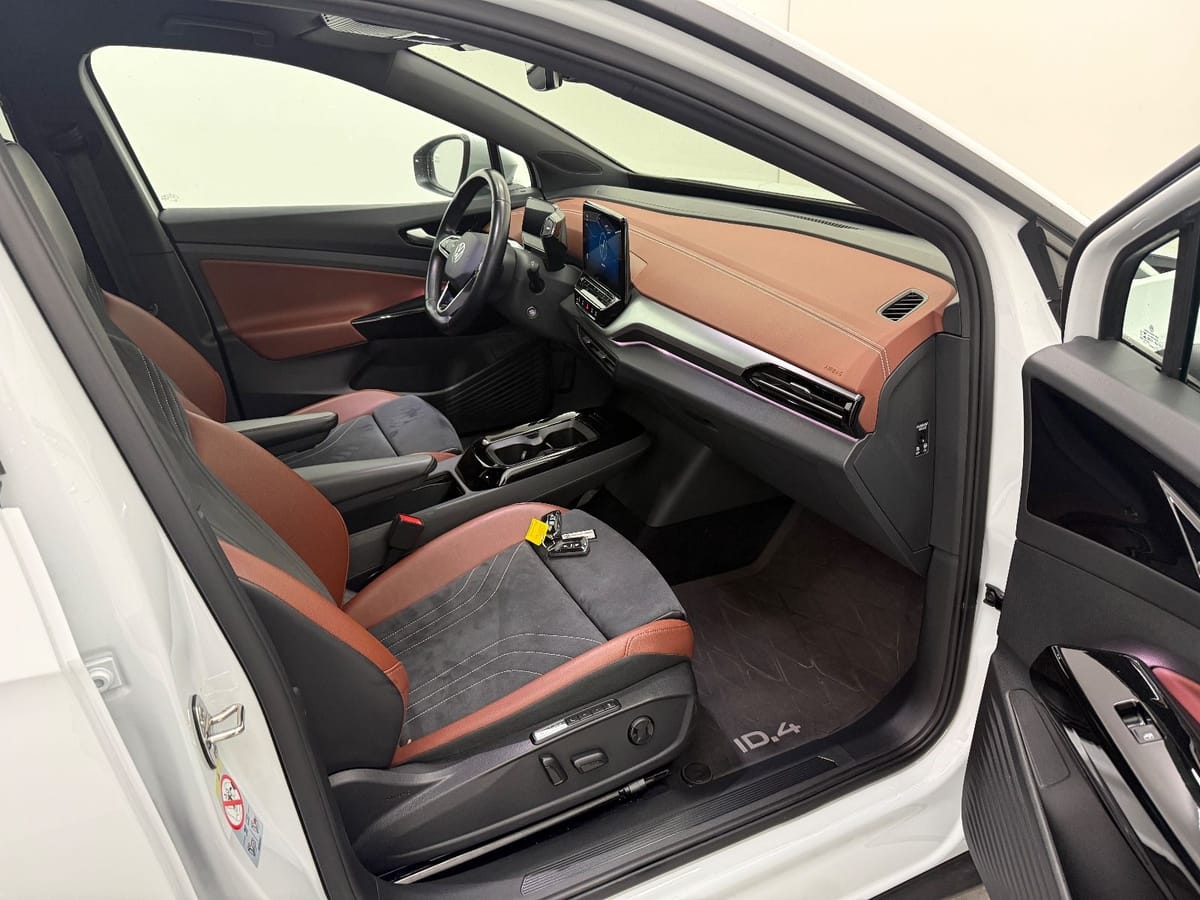 Volkswagen ID.4 Pure 109 kW Style*IQ.Light*Bi-Color Int*ACC foto 23