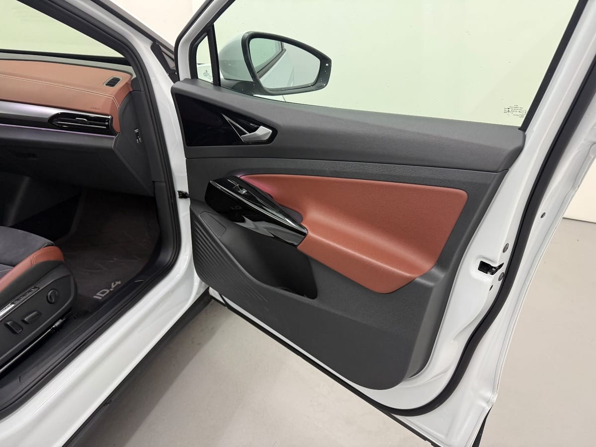 Volkswagen ID.4 Pure 109 kW Style*IQ.Light*Bi-Color Int*ACC foto 25