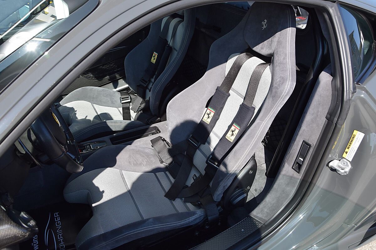 Ferrari 458 Speciale *4-Punkt Gurte*Bügel*Alcantara C... foto 5