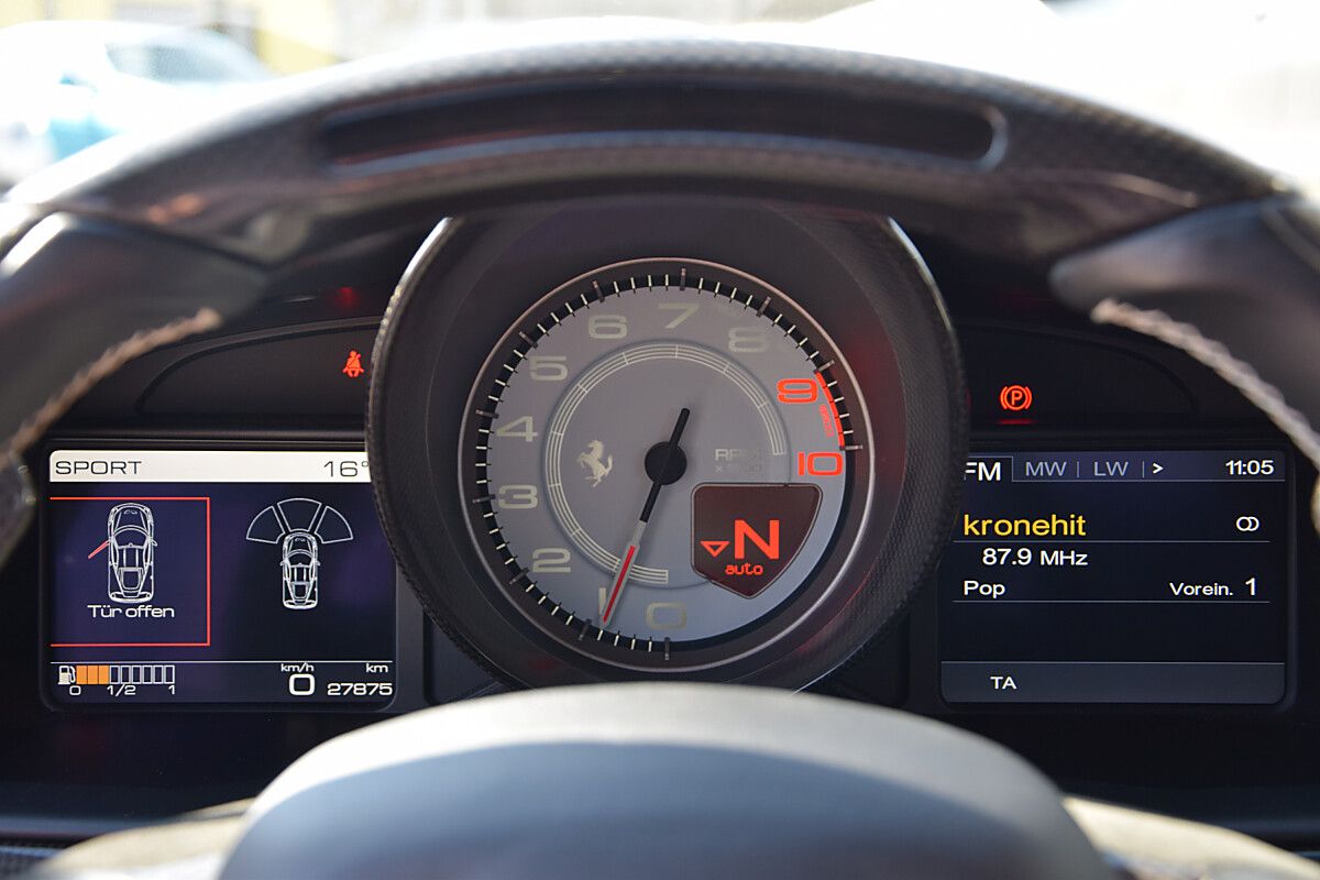 Ferrari 458 Speciale *4-Punkt Gurte*Bügel*Alcantara C... foto 7