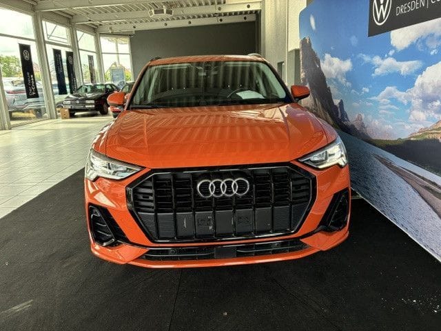 Audi Q3 SUV S line Optikpaket Navi LED Kamera foto 3