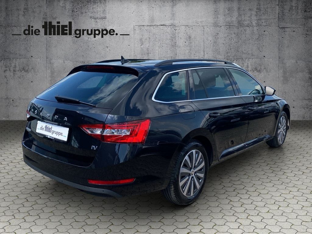 Skoda Superb Combi 1.4 TSI iV Ambition DSG Navi LED Na foto 4