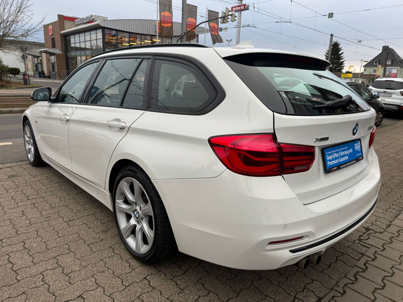 BMW 330d F31 Touring xDrive Sport*2.Hand*SItzh*LED* foto 4