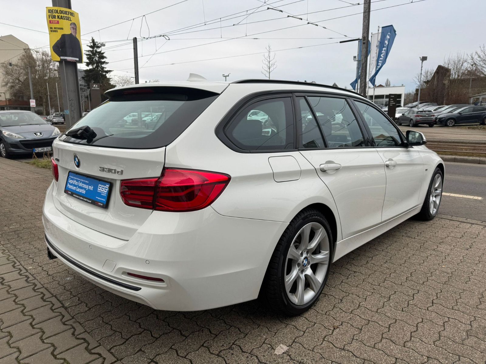 BMW 330d F31 Touring xDrive Sport*2.Hand*SItzh*LED* foto 8