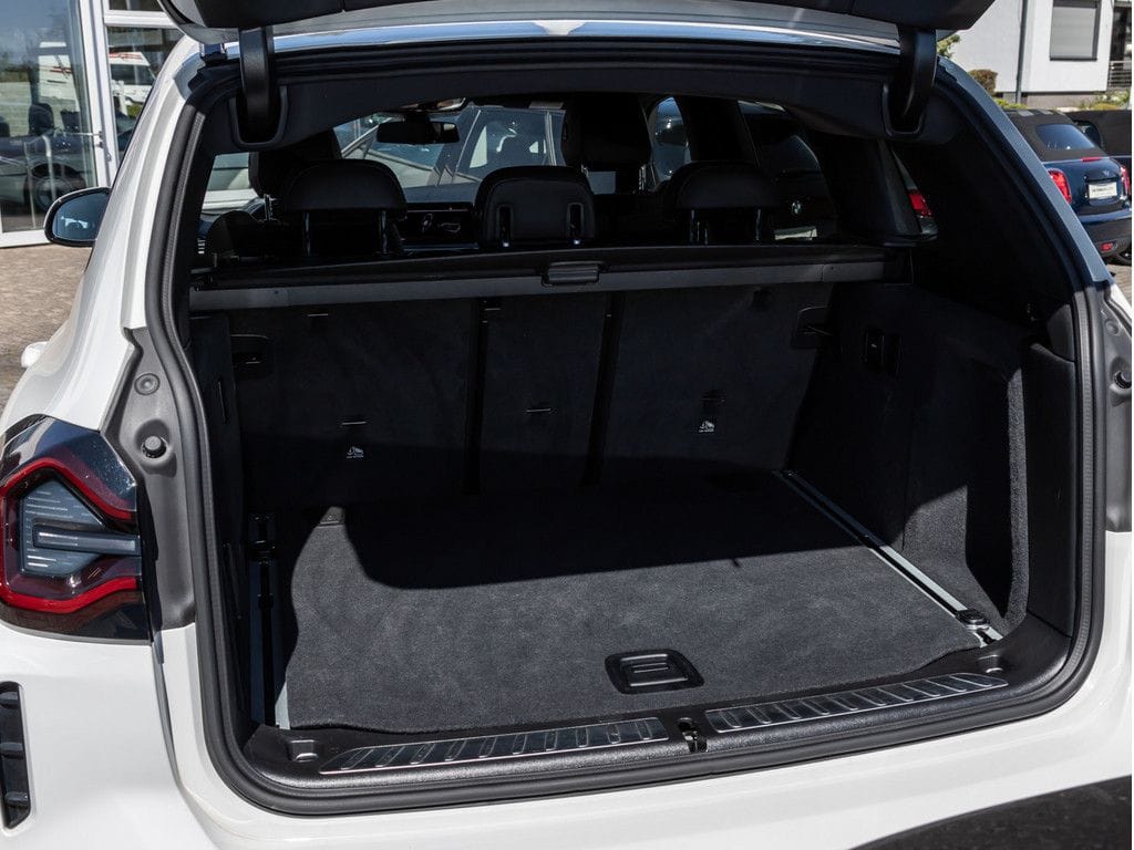 BMW X3 xDrive 20i M-Sport FACEL. PANO AHK HUD 360° foto 11