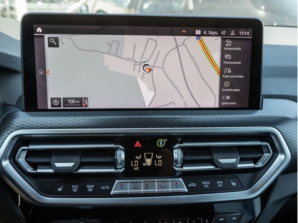 BMW X3 xDrive 20i M-Sport FACEL. PANO AHK HUD 360° foto 16