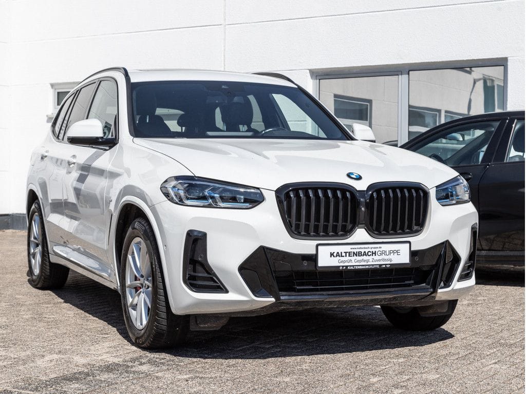 BMW X3 xDrive 20i M-Sport FACEL. PANO AHK HUD 360° foto 4