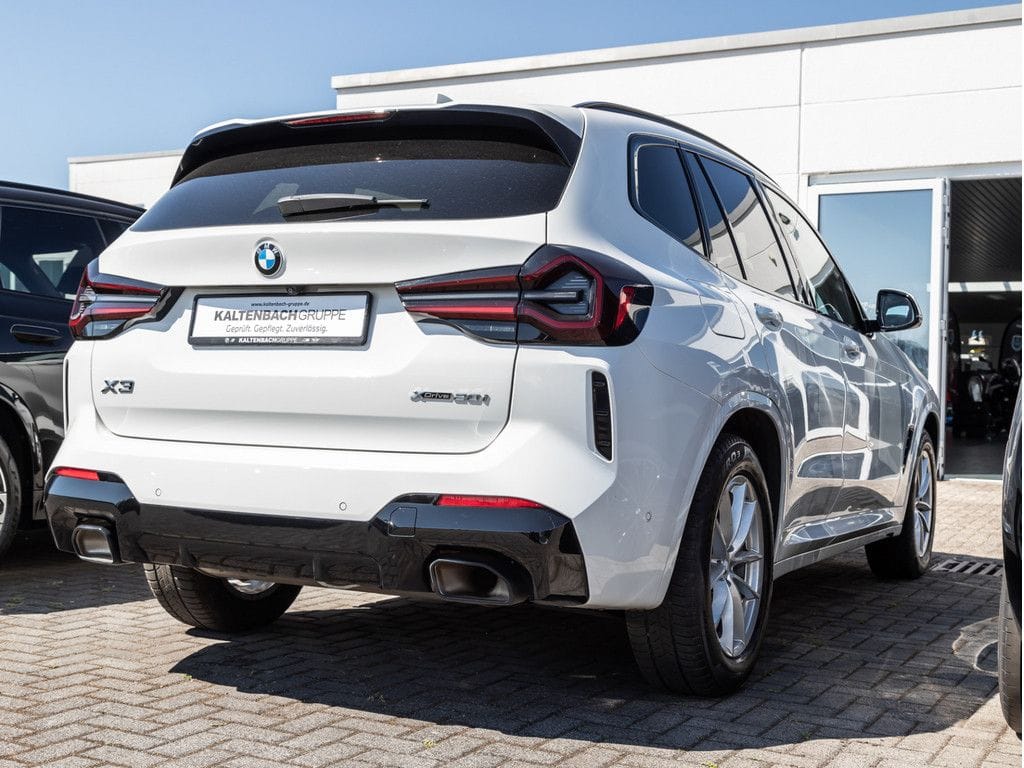 BMW X3 xDrive 20i M-Sport FACEL. PANO AHK HUD 360° foto 7