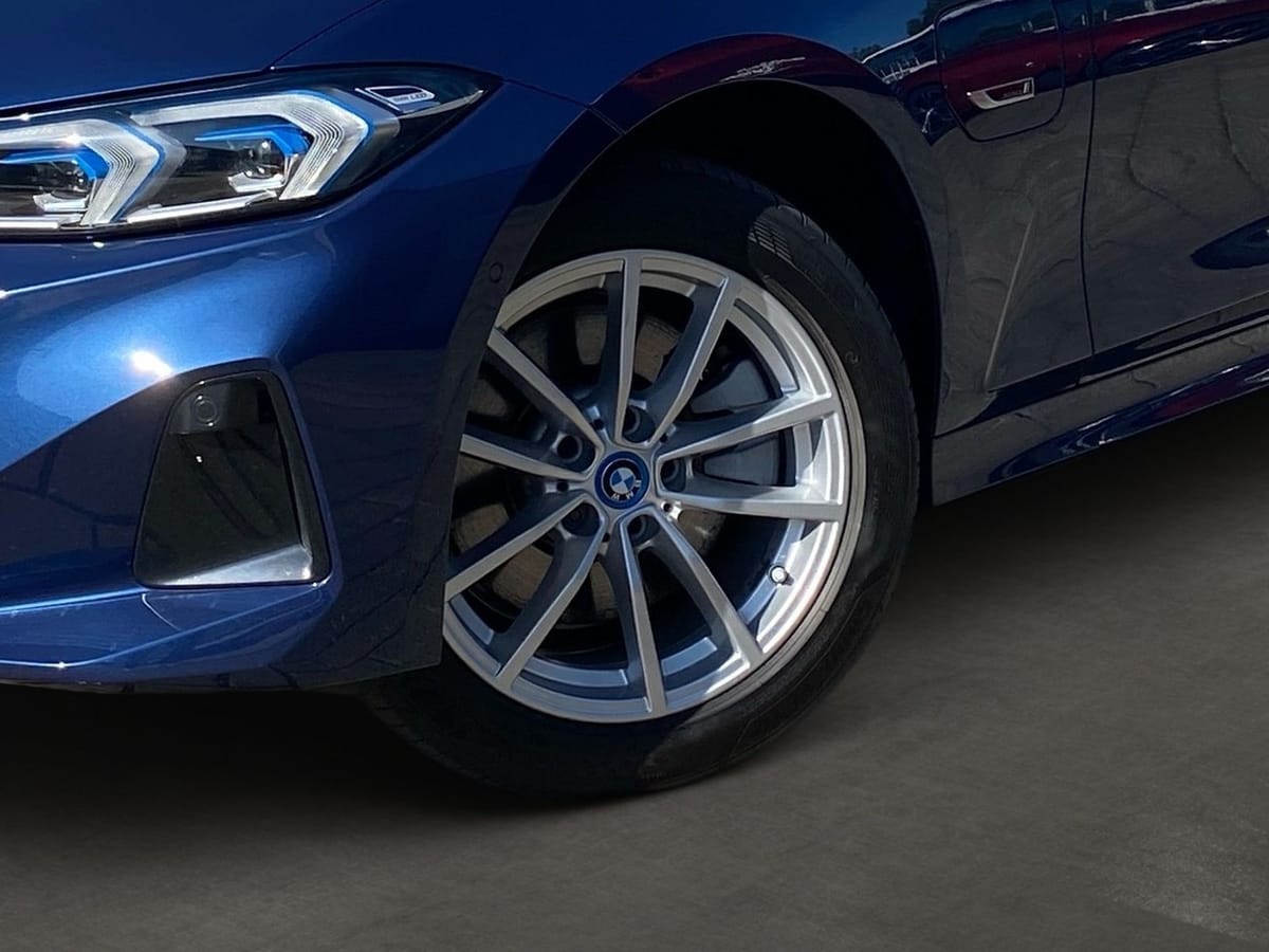 BMW 320e xDrive Touring ab 299 foto 6