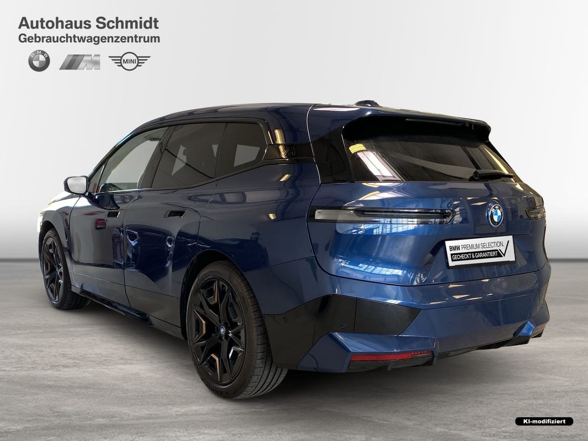 BMW iX xDrive40 Sportpaket LC Prof. HUD H K AHK Las foto 3