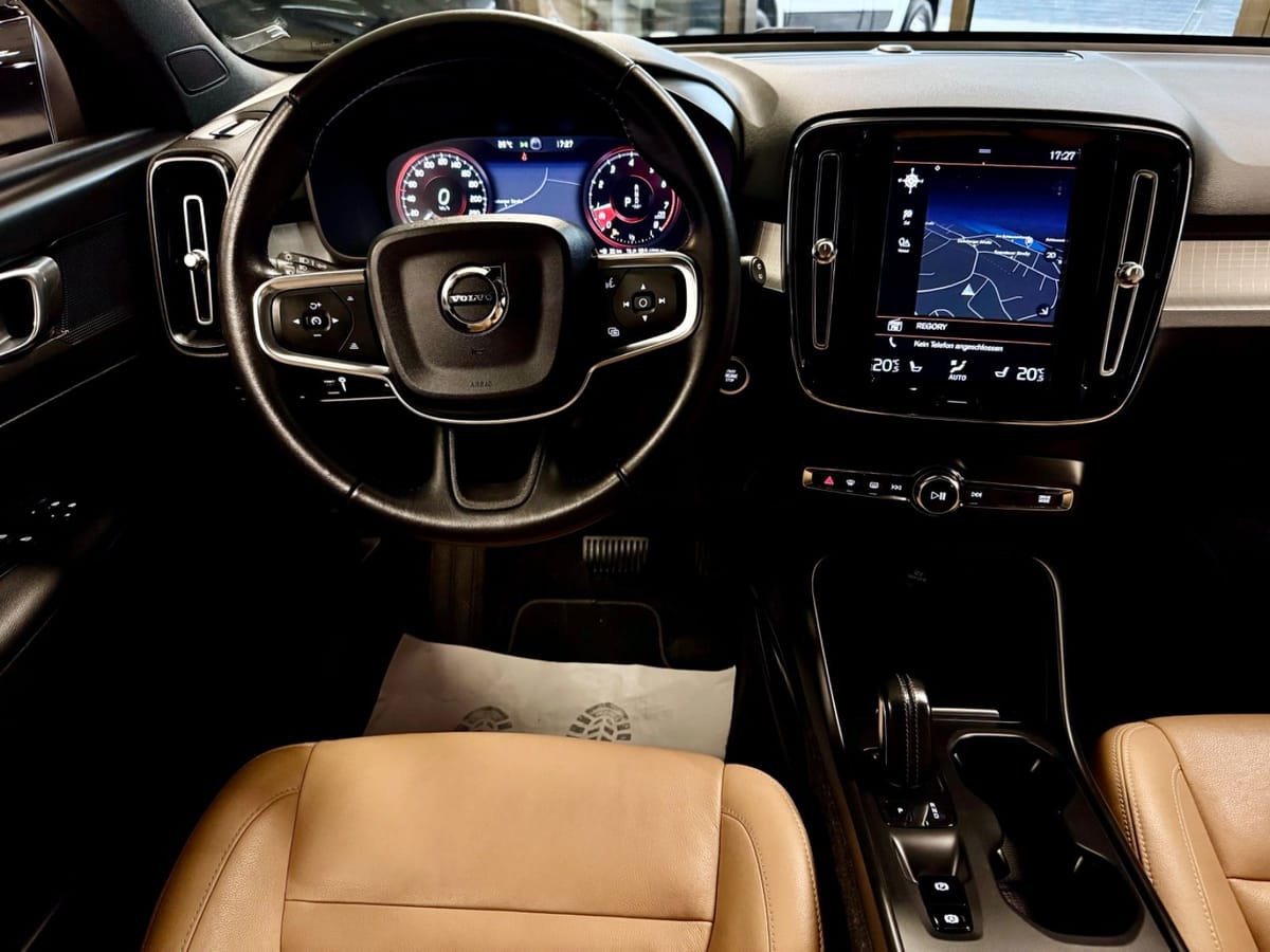 Volvo XC40 2.0 T5 AWD AUT LEDER NAVI LED CAM SHZ PDC foto 12