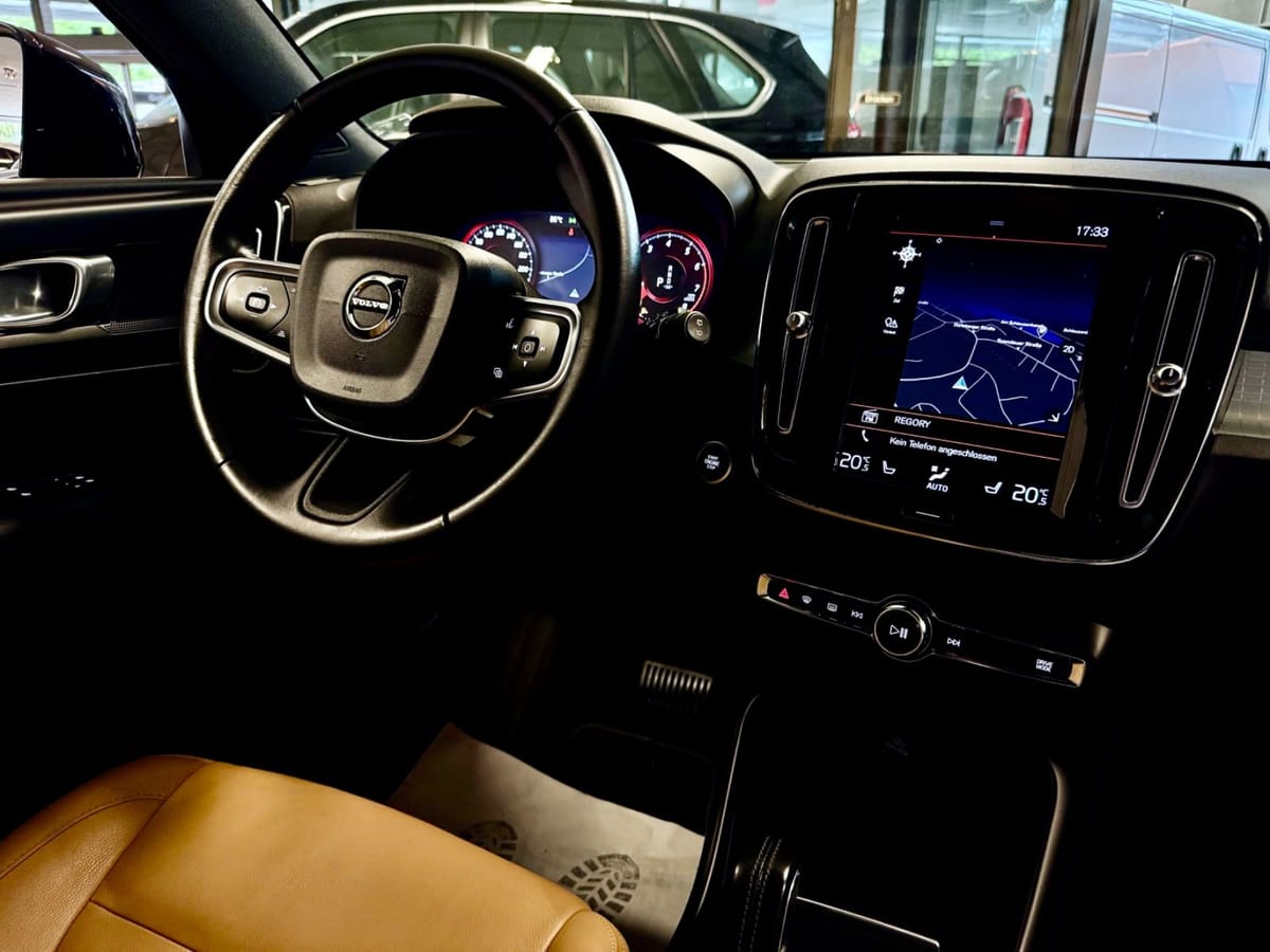 Volvo XC40 2.0 T5 AWD AUT LEDER NAVI LED CAM SHZ PDC foto 16