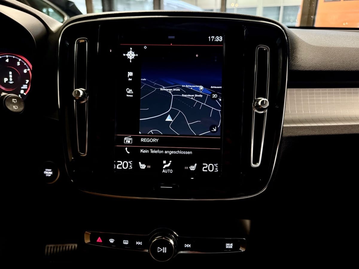 Volvo XC40 2.0 T5 AWD AUT LEDER NAVI LED CAM SHZ PDC foto 17