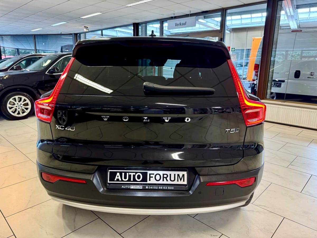 Volvo XC40 2.0 T5 AWD AUT LEDER NAVI LED CAM SHZ PDC foto 7