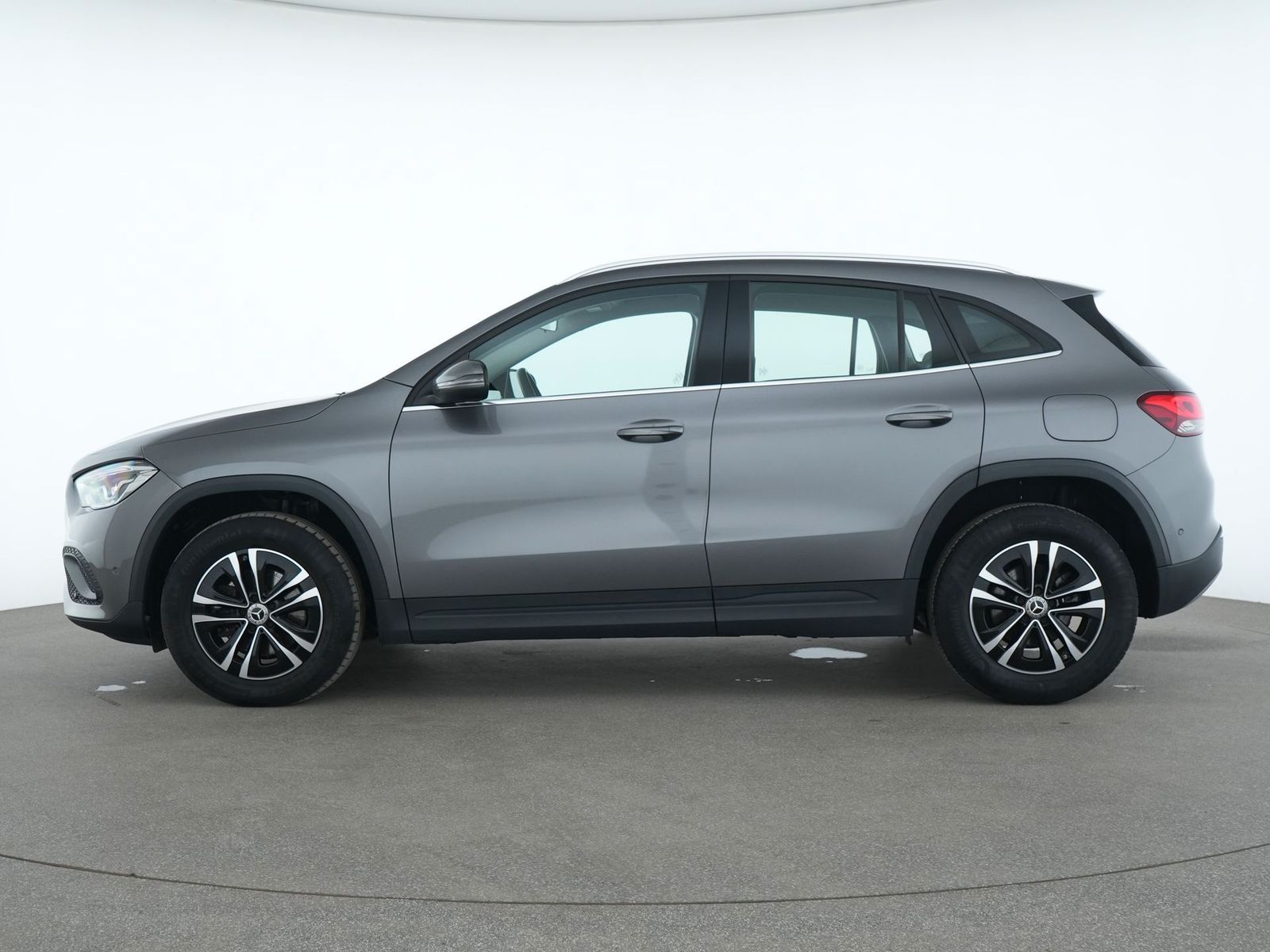 Mercedes-Benz GLA 180 Style Tempomat|Navi|LED|Kamera|Klima foto 9
