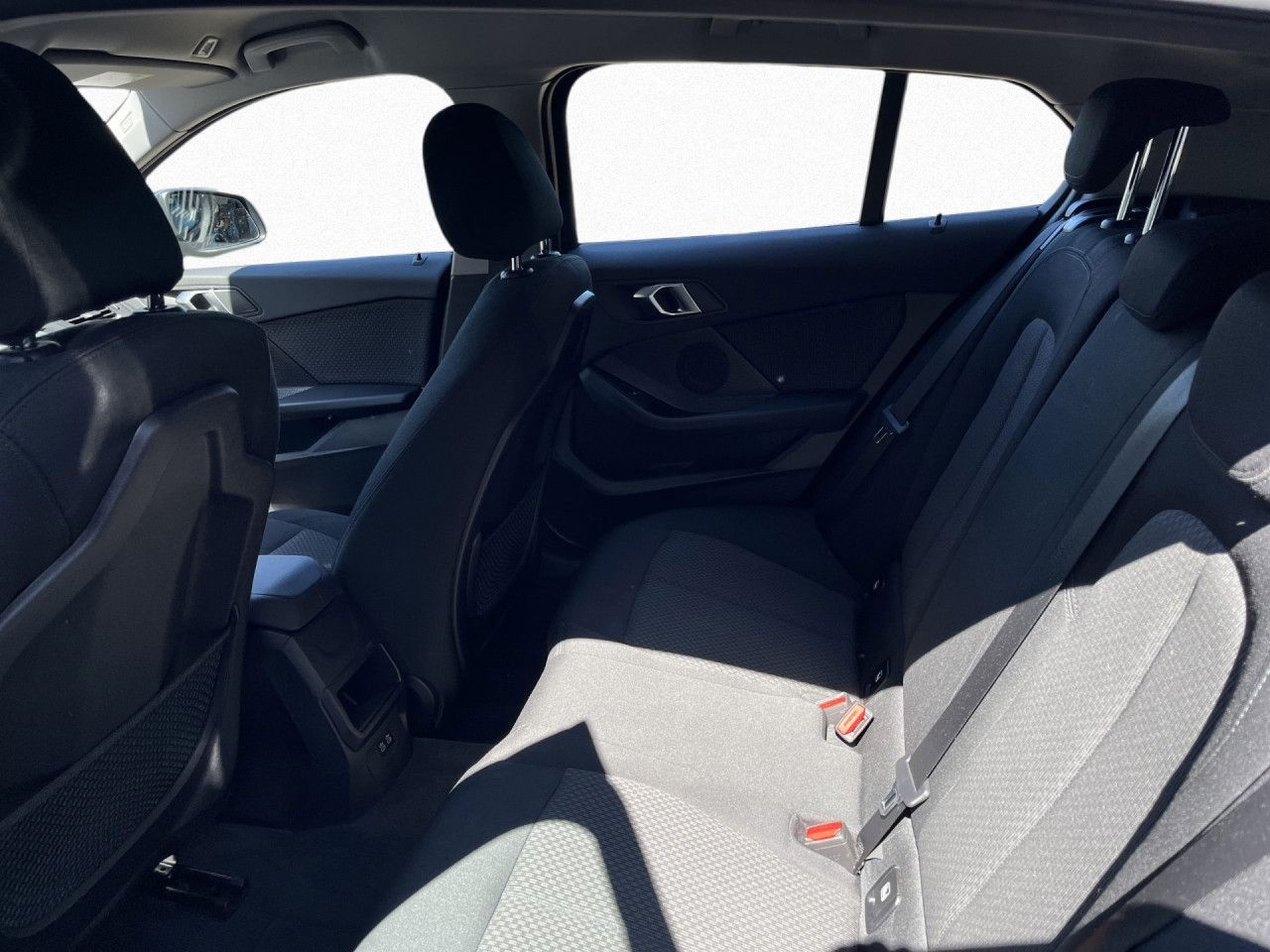 BMW 118i Advantage LED DAB PDC SHZ TEMP Klima 18" foto 11