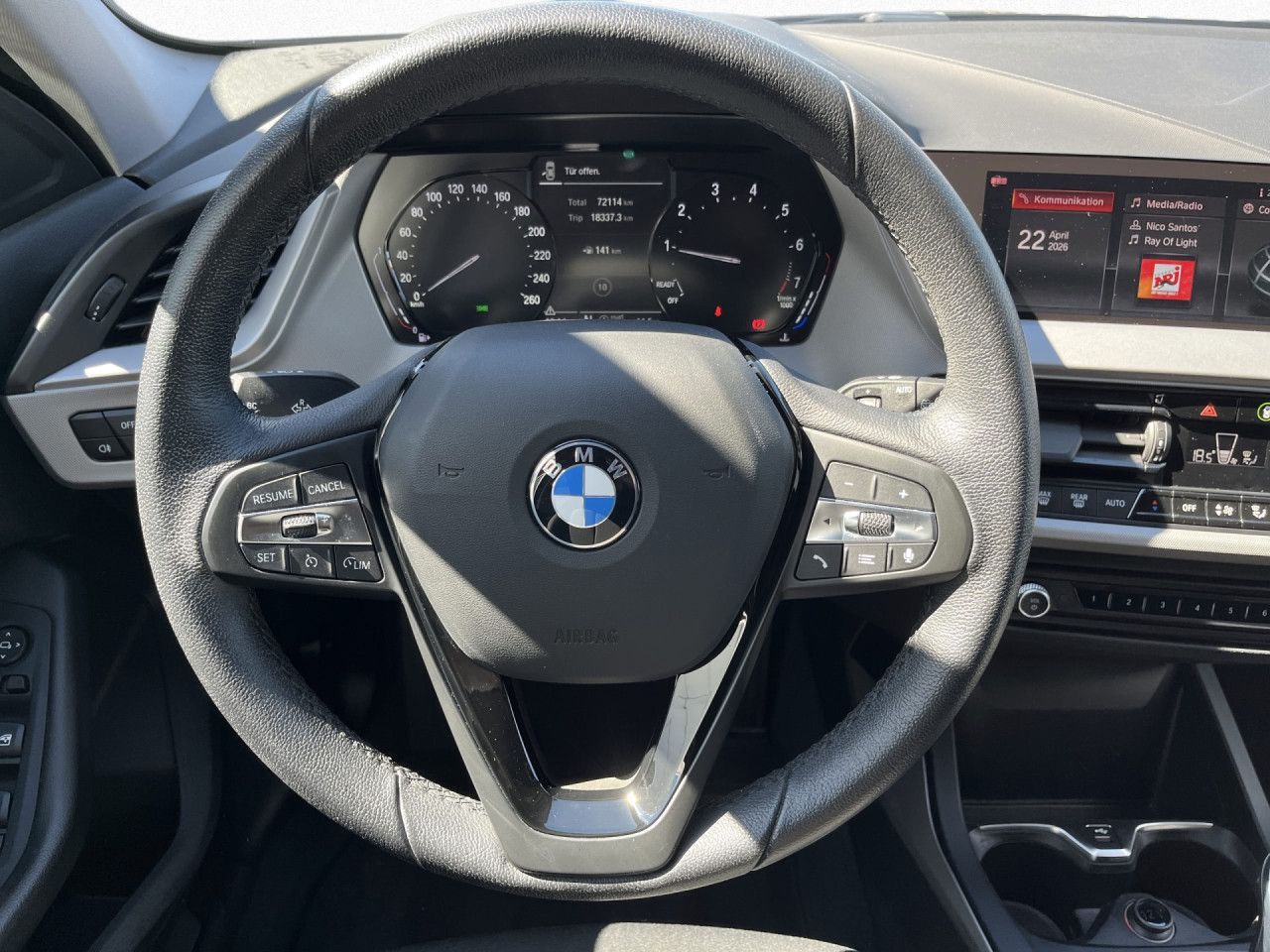 BMW 118i Advantage LED DAB PDC SHZ TEMP Klima 18" foto 13