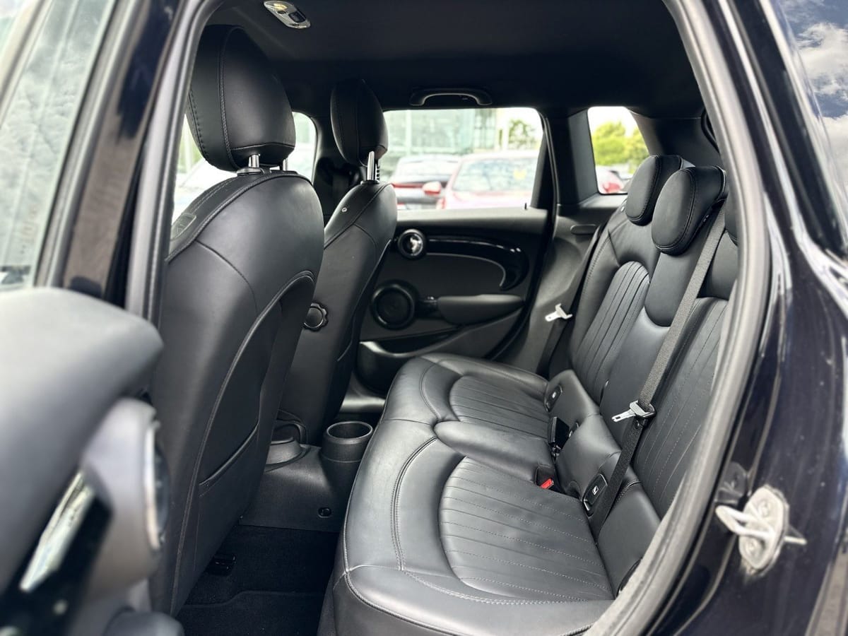 MINI Cooper S 5-Türer DAB LED RFK Navi Komfortzg. foto 12