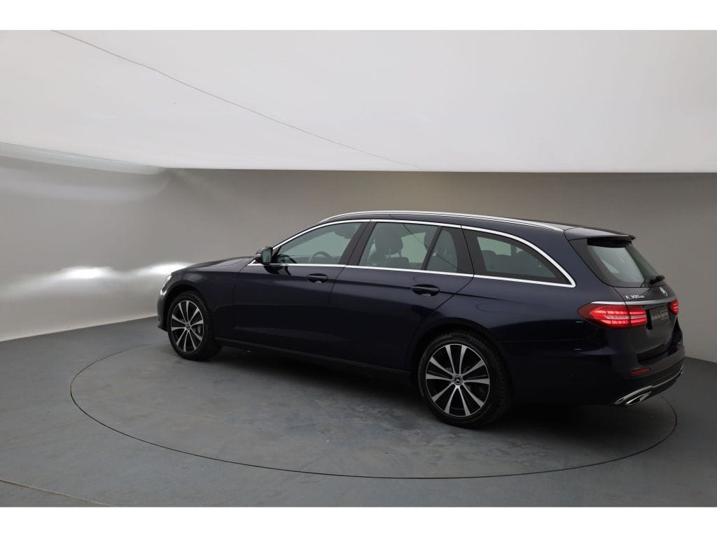 Mercedes-Benz E 300 de T Avantgarde MBUX Burm Ambiente LED AHK foto 4