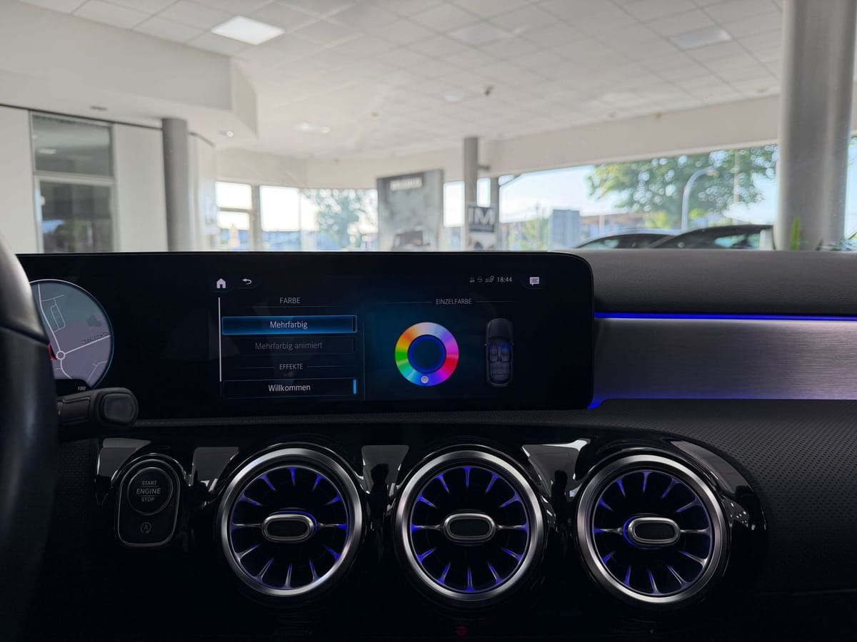 Mercedes-Benz A 200 Leder*Navi*KAM*MBUX*Night-Paket*AMBIENTE* foto 15