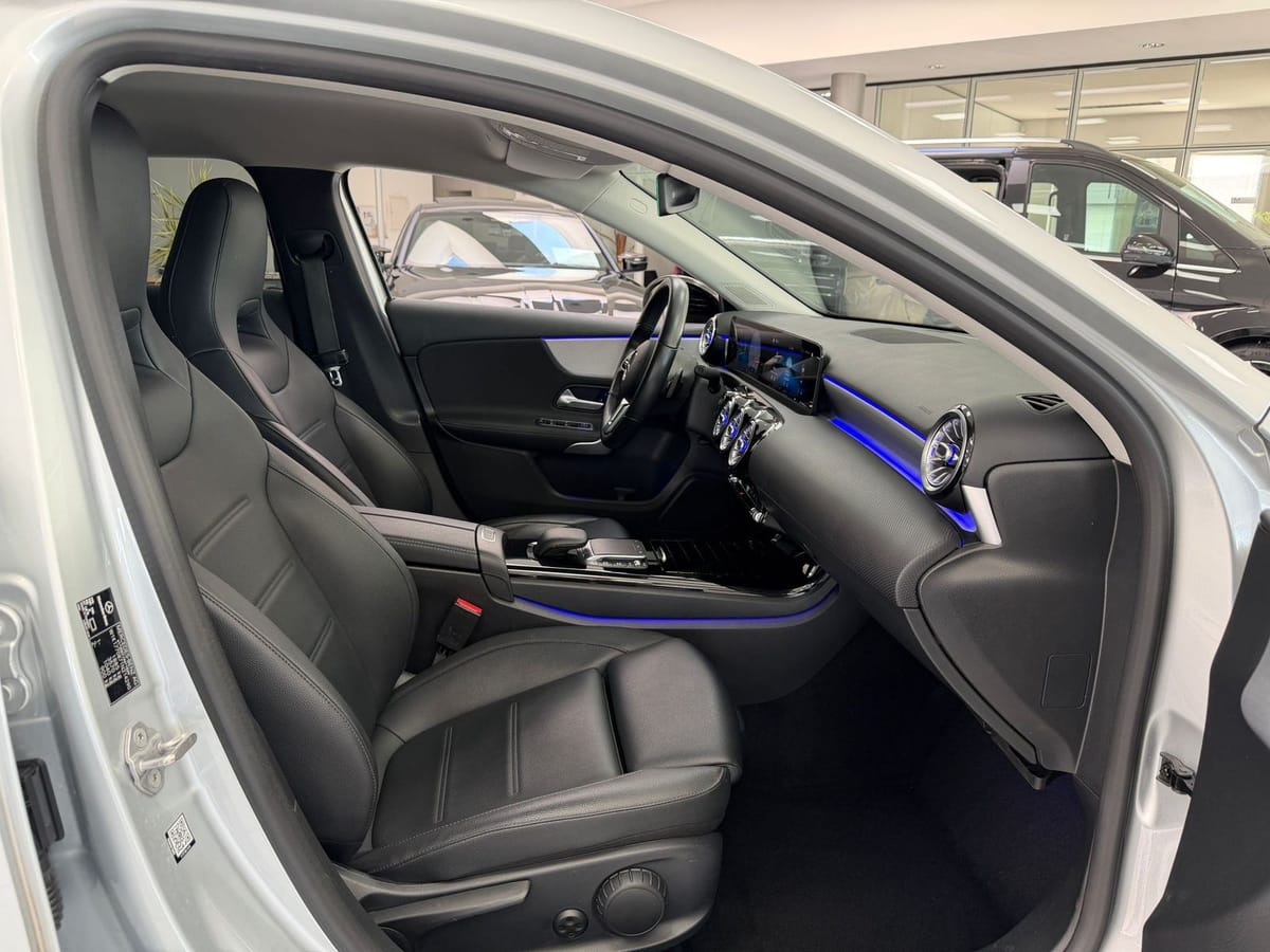 Mercedes-Benz A 200 Leder*Navi*KAM*MBUX*Night-Paket*AMBIENTE* foto 17