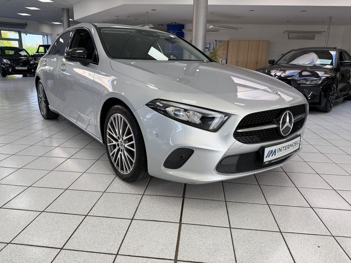Mercedes-Benz A 200 Leder*Navi*KAM*MBUX*Night-Paket*AMBIENTE* foto 3