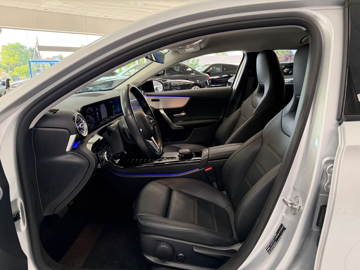 Mercedes-Benz A 200 Leder*Navi*KAM*MBUX*Night-Paket*AMBIENTE* foto 9