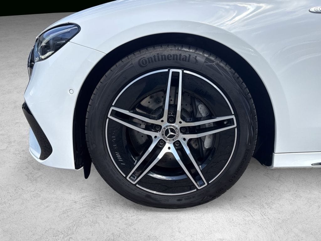 Mercedes-Benz E 300 e T-Modell mit EQ Hybrid Technologie 360 foto 3