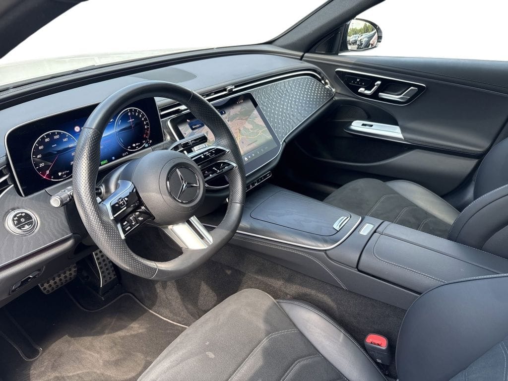 Mercedes-Benz E 300 e T-Modell mit EQ Hybrid Technologie 360 foto 9