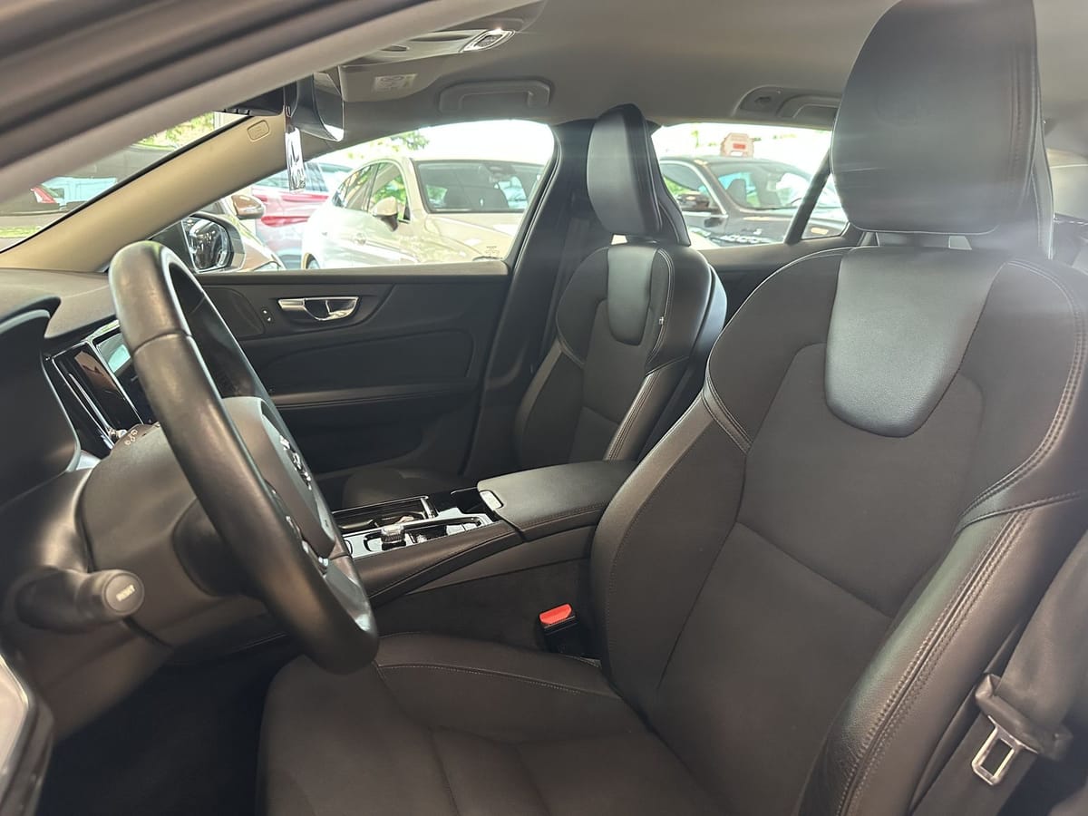 Volvo V60 Inscription Plug-In AWD CAM Harman K LED foto 11