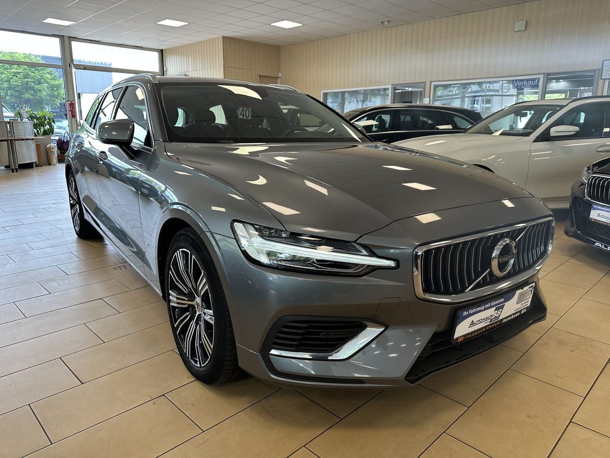 Volvo V60 Inscription Plug-In AWD CAM Harman K LED foto 3