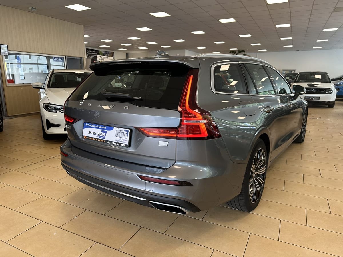 Volvo V60 Inscription Plug-In AWD CAM Harman K LED foto 5